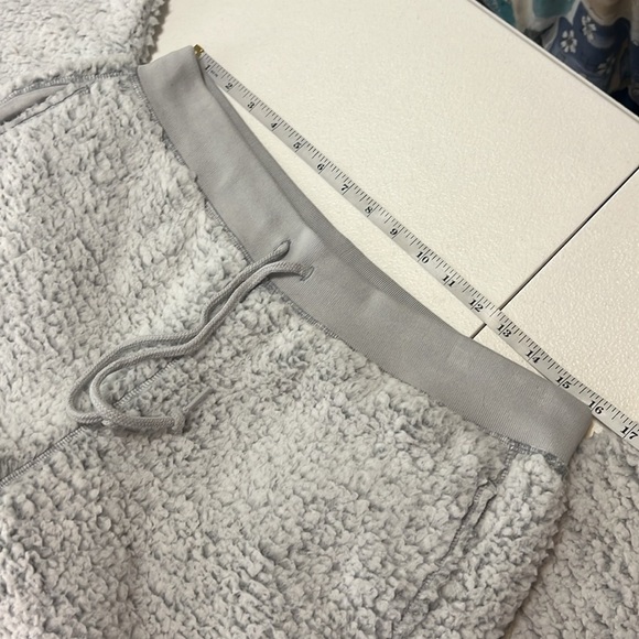 PINK High Waist Sherpa Joggers Gray NWT Cozy Sz L - Picture 7 of 10